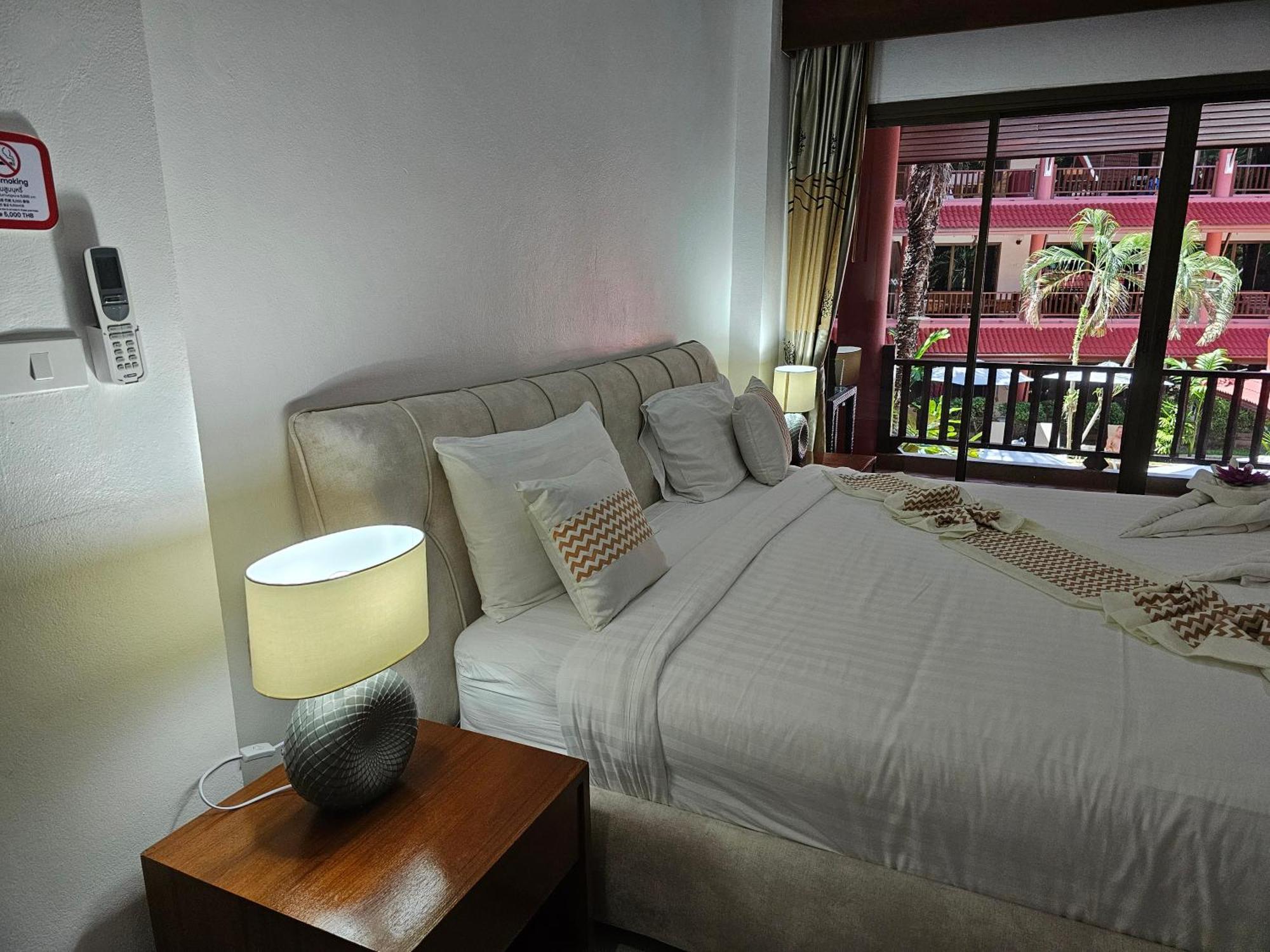 Sai Rougn Apartment Patong Luaran gambar